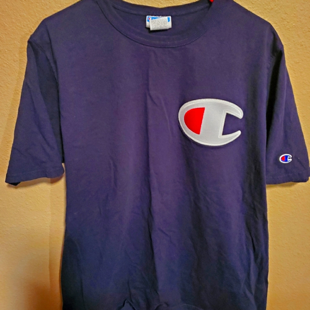 Champion t-shirt